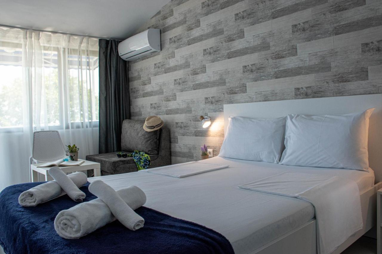 Simada Blue Guesthouse 골든샌드 외부 사진