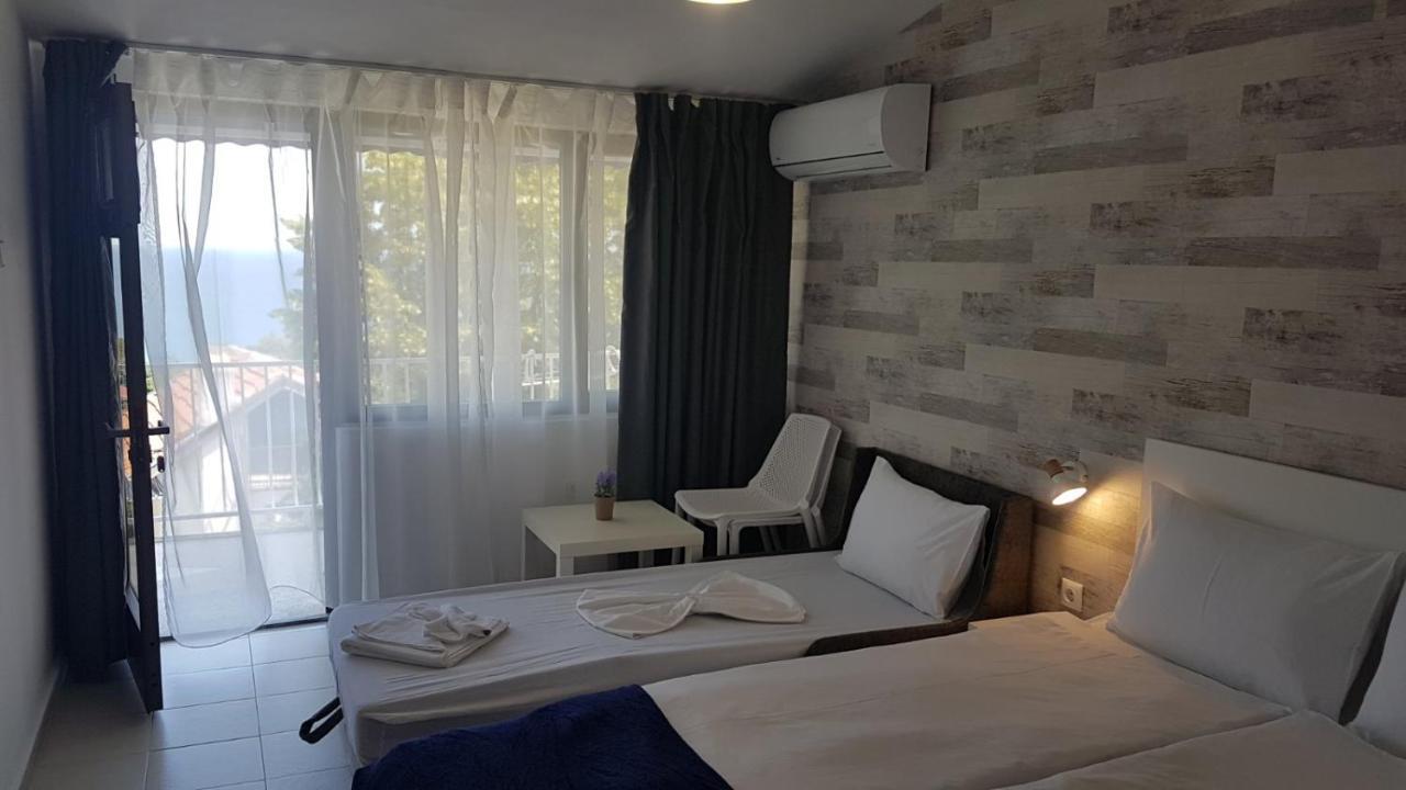 Simada Blue Guesthouse 골든샌드 외부 사진