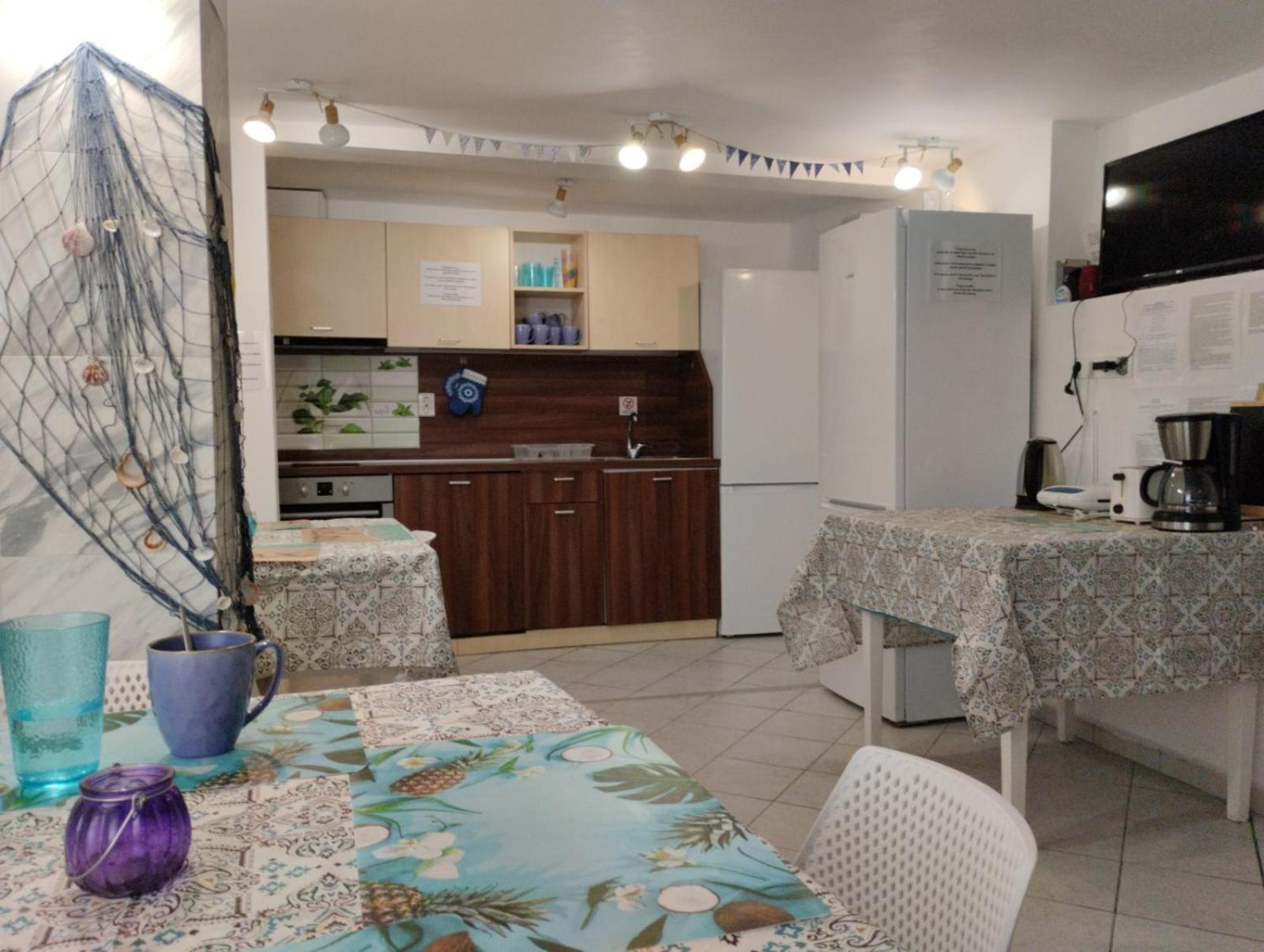 Simada Blue Guesthouse 골든샌드 외부 사진