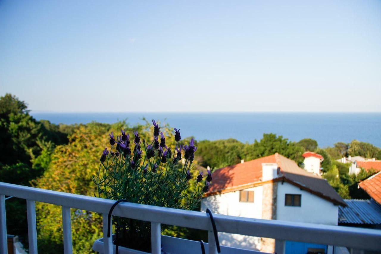 Simada Blue Guesthouse 골든샌드 외부 사진
